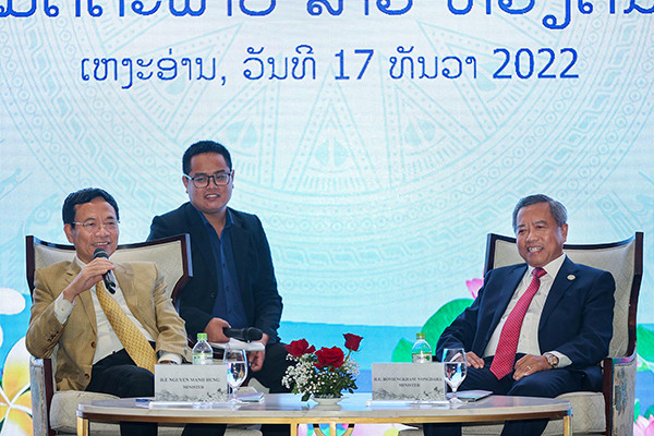 Việt - Lào hợp tác chặt chẽ về công nghệ số, chuyển đổi số để phát triển đất nước