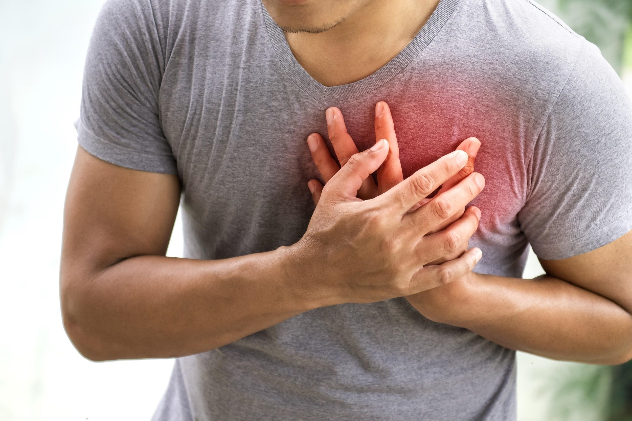 Phát hiện mắc bệnh hiếm sau khi thường xuyên đau ngực