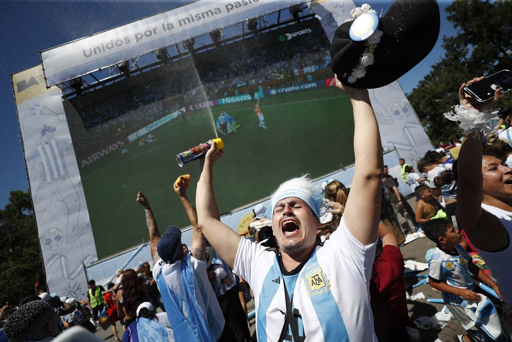 Người dân Argentina phát cuồng vì chức vô địch World Cup 2022