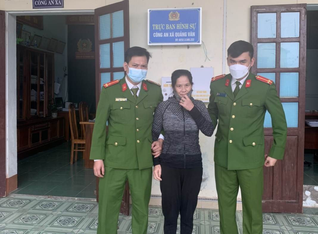 Bắt giam người đàn bà dùng sổ đỏ giả lừa ngân hàng 840 triệu