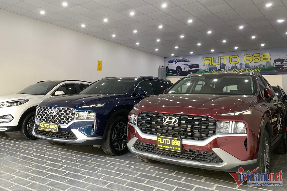 Hyundai SantaFe chạy lướt vẫn 'đắt như tôm tươi', qua rồi thời xe Hàn rớt giá