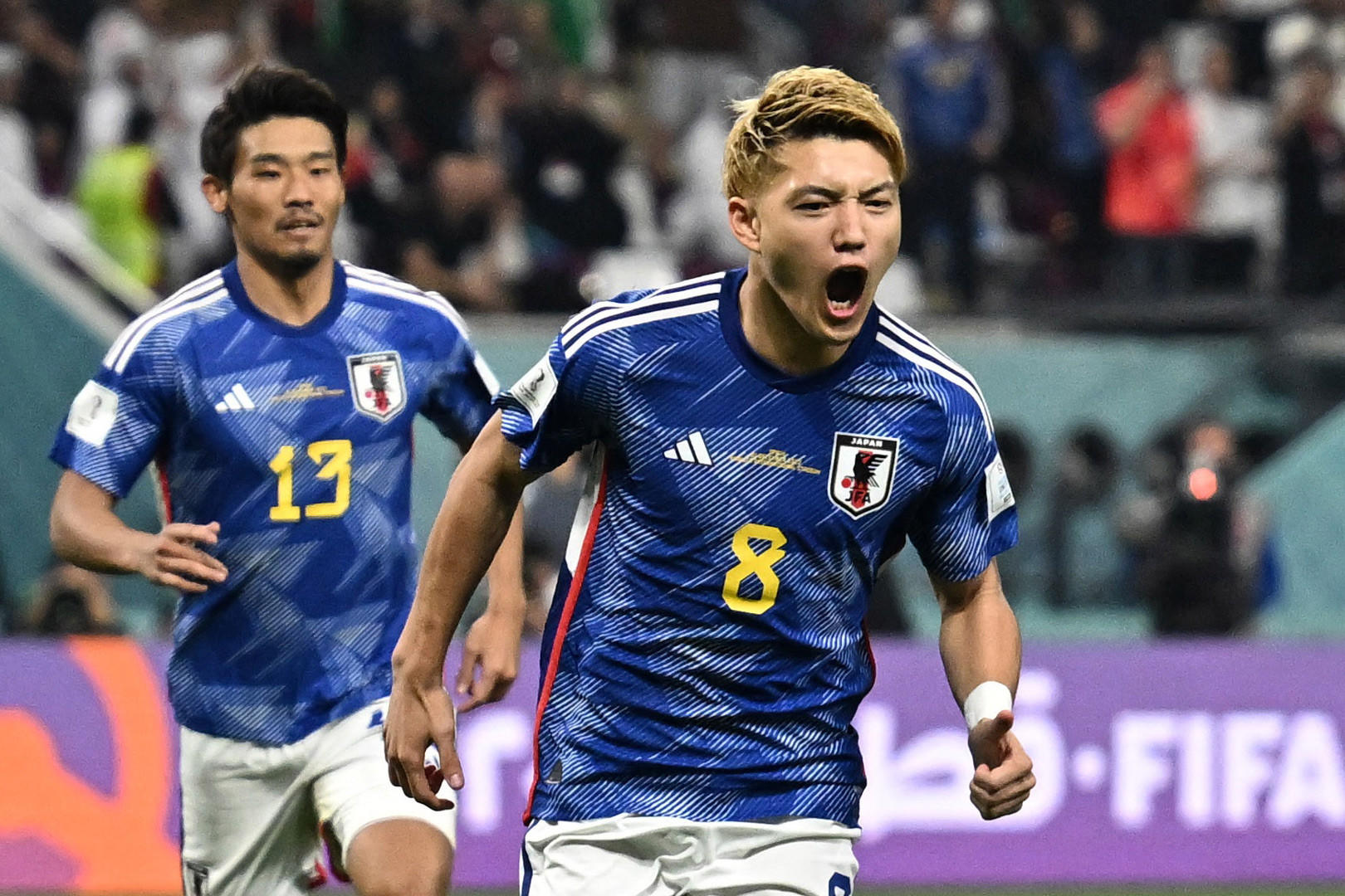 Video bàn thắng World Cup Nhật Bản 2-1 Tây Ban Nha: Thần kỳ