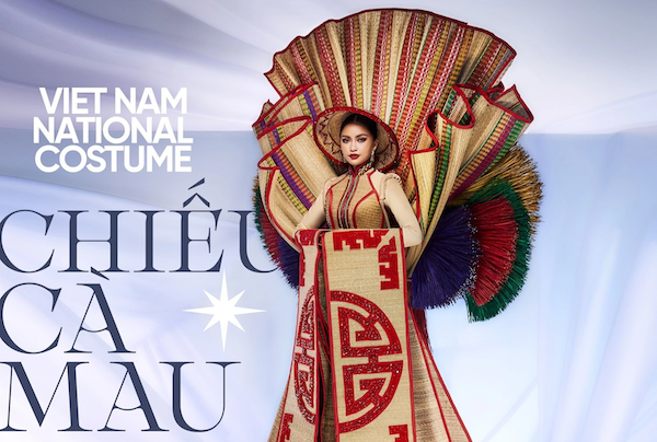 Hoa hậu Ngọc Châu mang trang phục dân tộc 'Chiếu Cà Mau' sang Mỹ