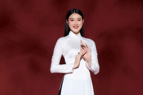 Nữ sinh Luật 19 tuổi mê Lịch sử vào chung kết Hoa hậu Việt Nam 2022
