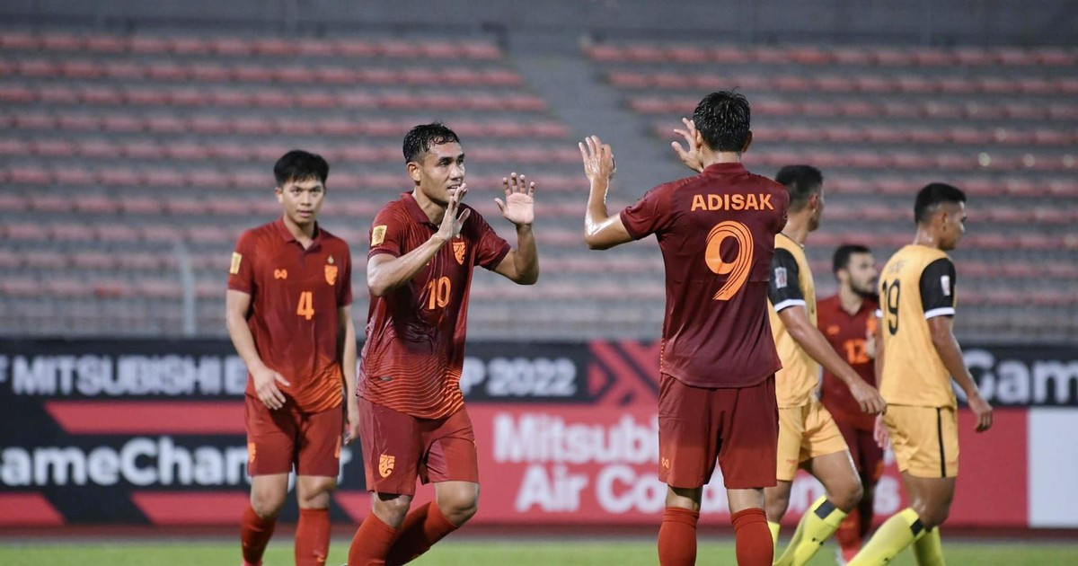 Thắng đậm Brunei, HLV Thái Lan vẫn trách học trò