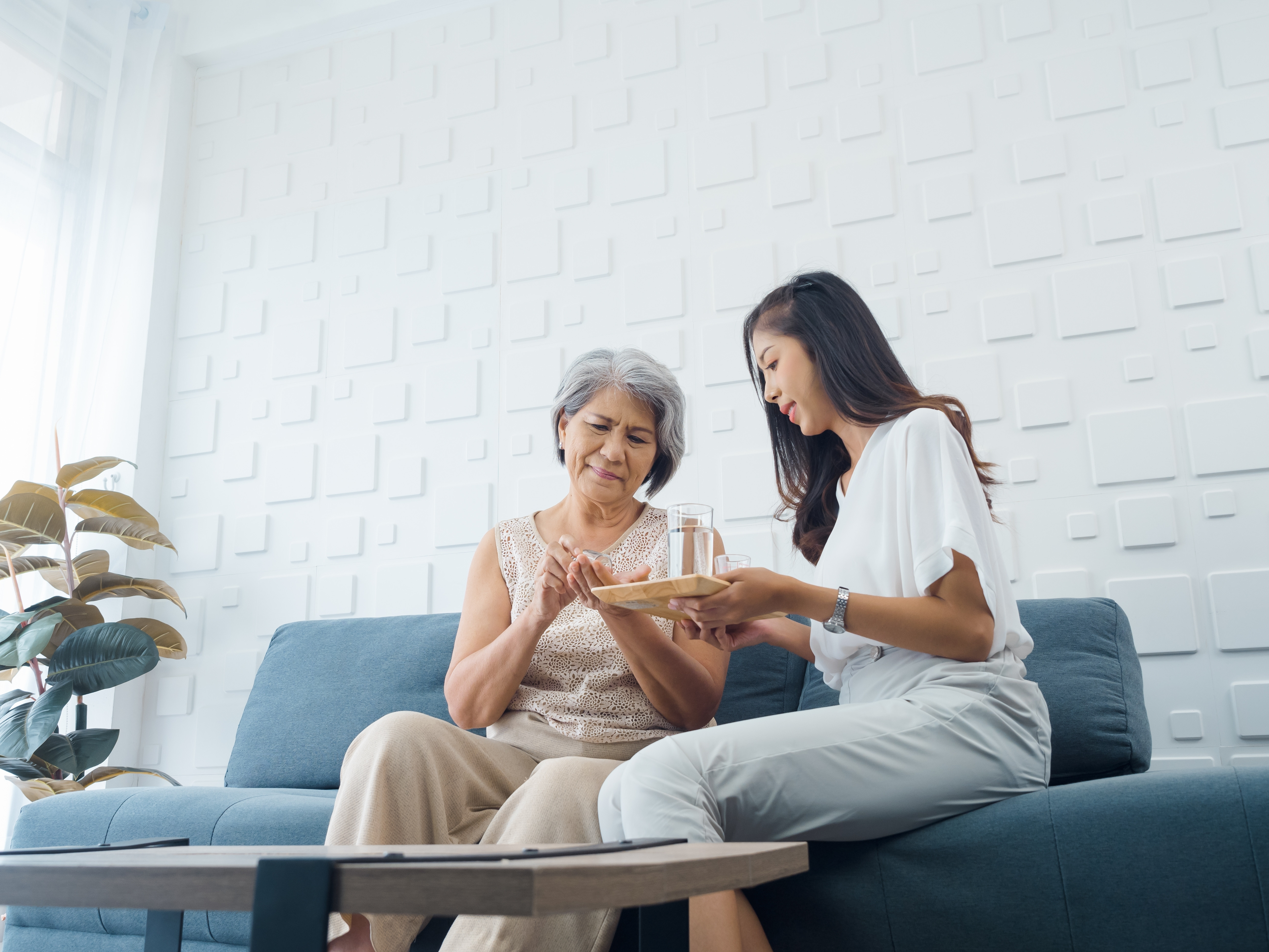 Chăm sóc dinh dưỡng người cao tuổi: bỏ công không bằng đúng cách