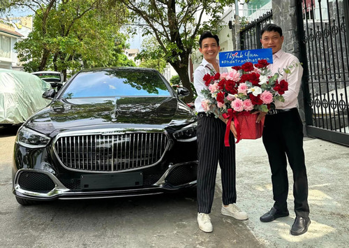 Minh Nhựa tậu liền cặp đôi Mercedes-Maybach hơn 16 tỷ trong nửa tháng