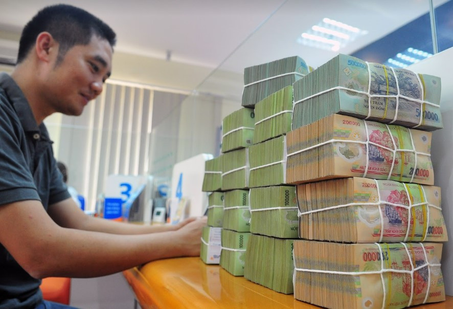 Sau động thái của Ngân hàng Nhà nước, hàng loạt nhà băng giảm lãi suất huy động