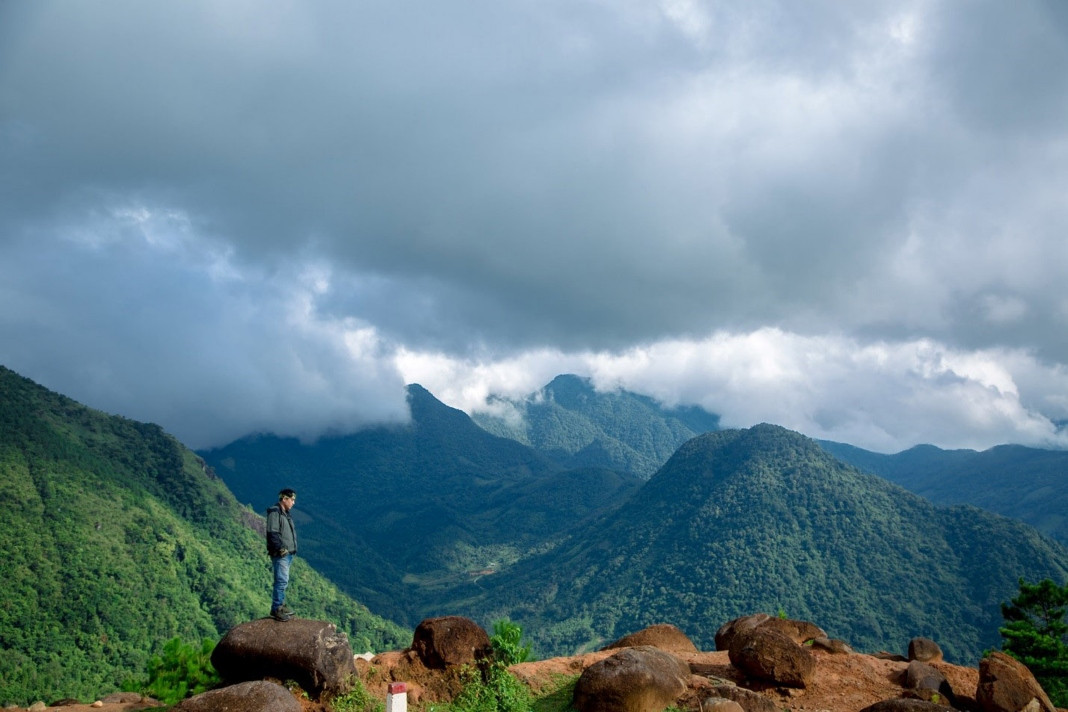 ﻿Hunting clouds on Cao Ly Mountain