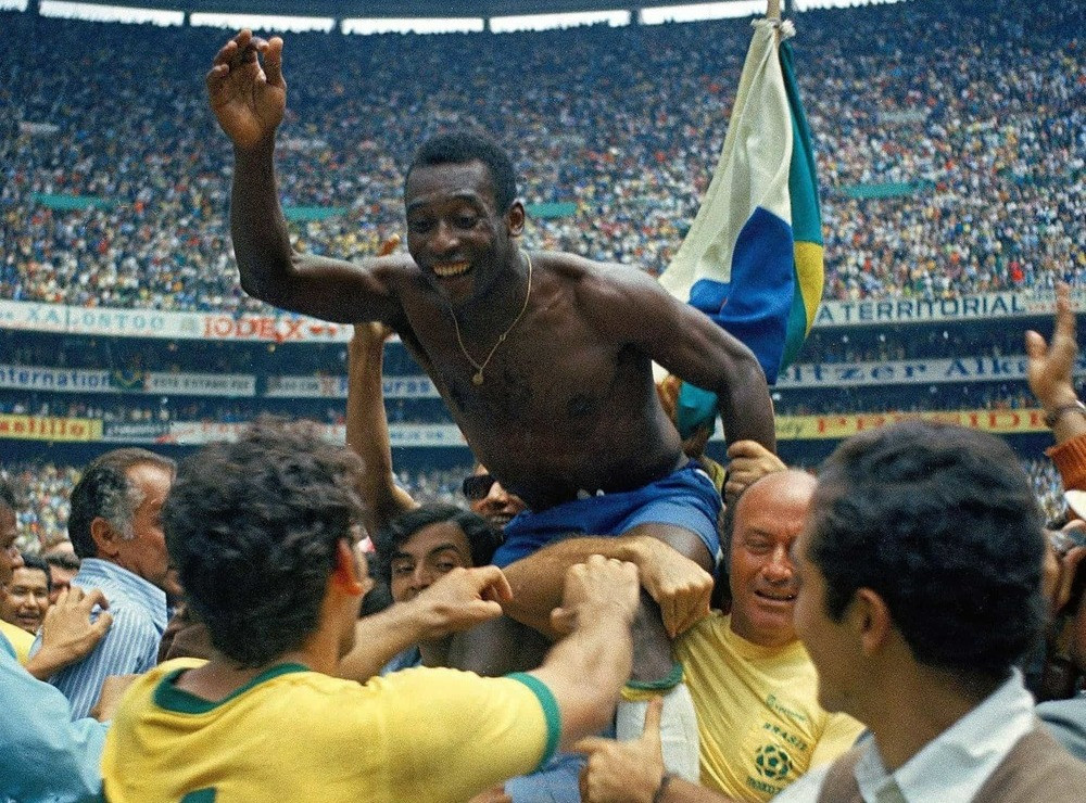 Những khoảnh khắc đáng nhớ nhất trong sự nghiệp của Pele