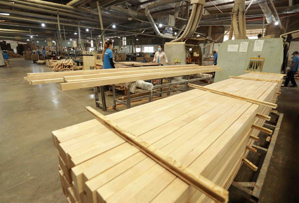 Vietnam strives to be global processing center of export timber