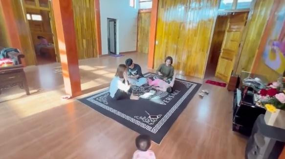 Mạc Văn Khoa khoe về quê, netizen chỉ săm soi 'biệt phủ' bạc tỷ - Ảnh 9.