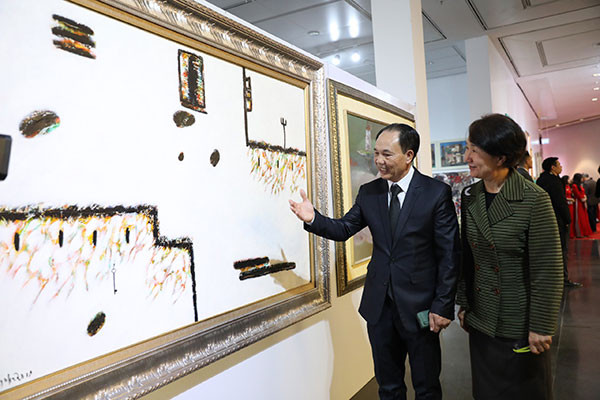 Trưng bày 300 tác phẩm của 30 họa sĩ Việt Nam và Hàn Quốc