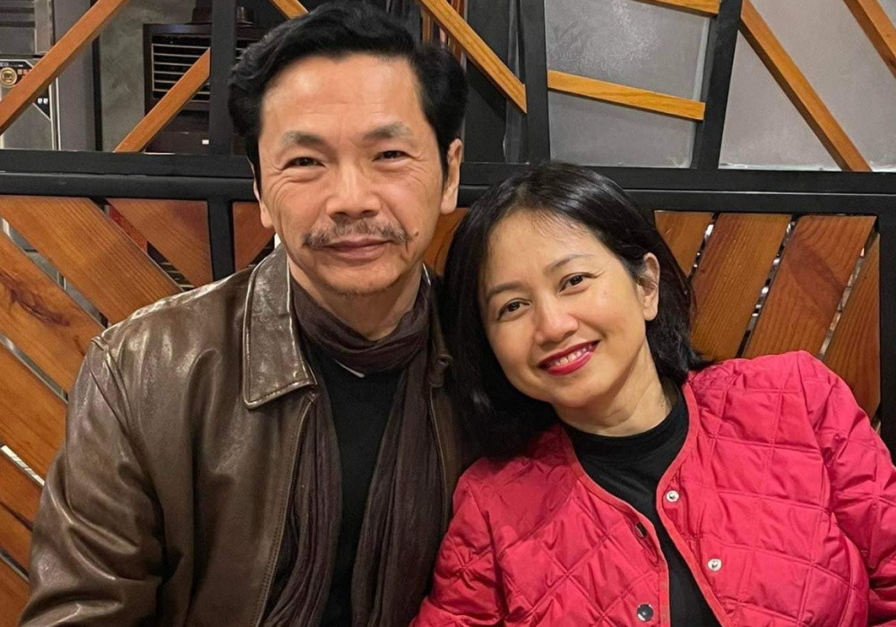 Sao Việt 29/12: Phan Hiển mua xe 5 tỷ, Trung Anh hạnh phúc bên bà xã