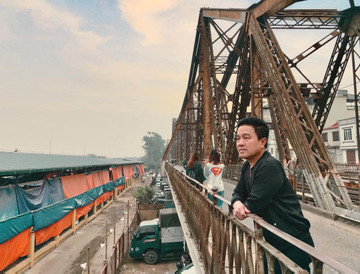 'Hơn 20 năm xuất ngoại, lòng vẫn nặng trĩu hình hài đất Việt'