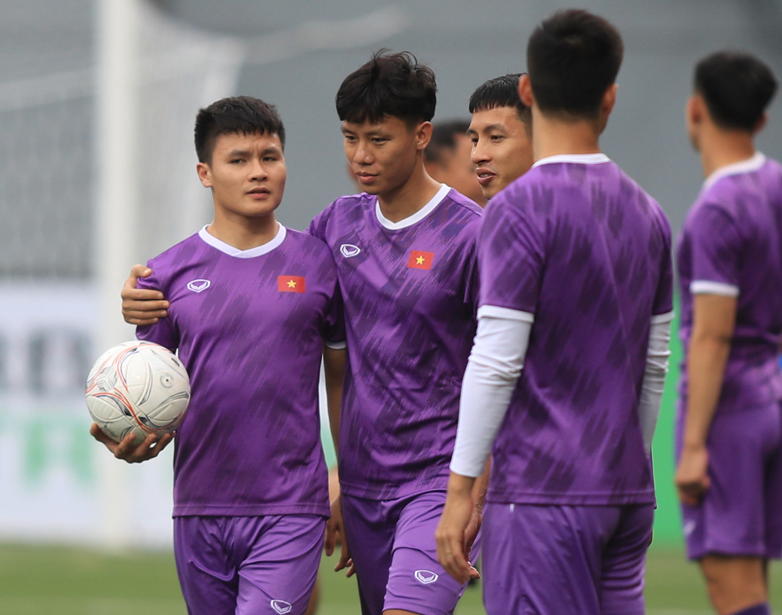 Lịch thi đấu bóng đá hôm nay 30/12: Việt Nam làm khách trước Singapore