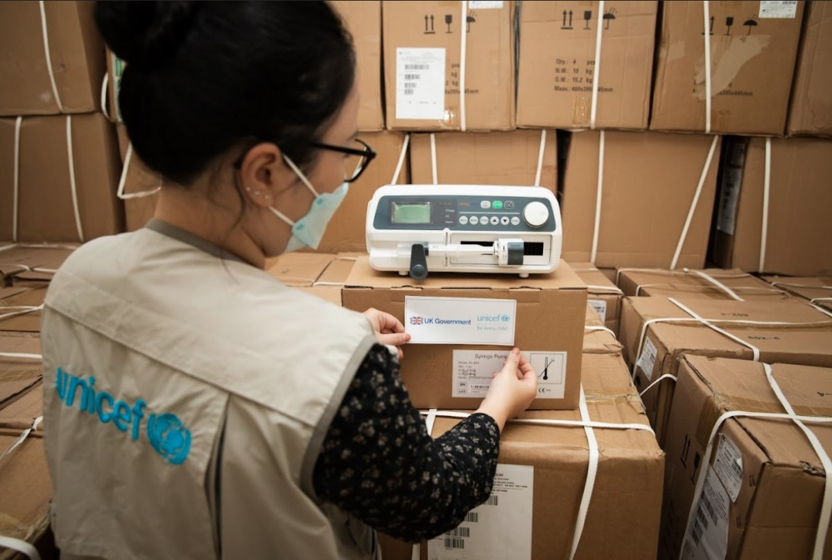 uk government, unicef provide medical equipment of 500,000 to vietnam picture 1