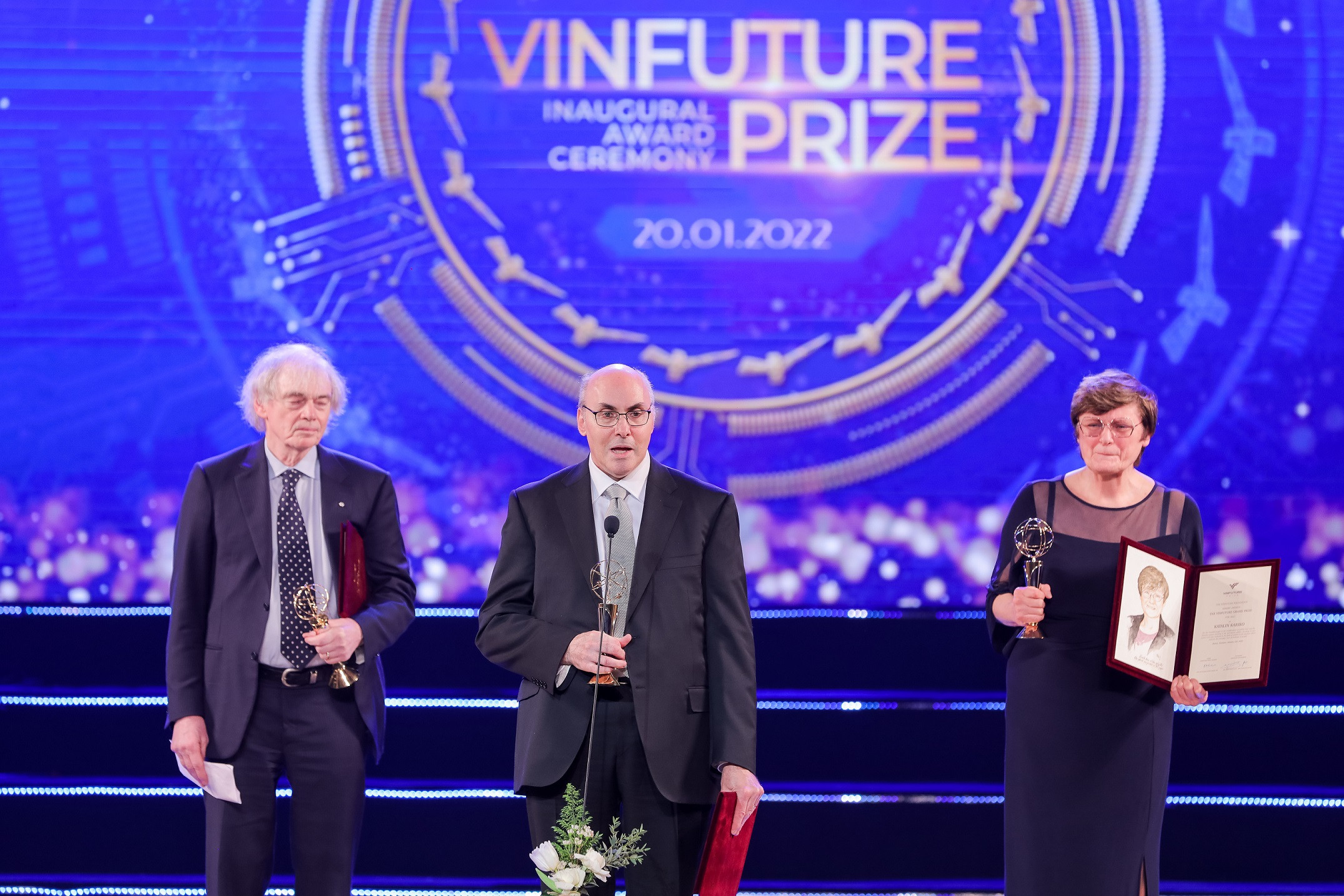 Chủ nhân giải thưởng VinFuture tiết lộ về khoản thưởng triệu đô