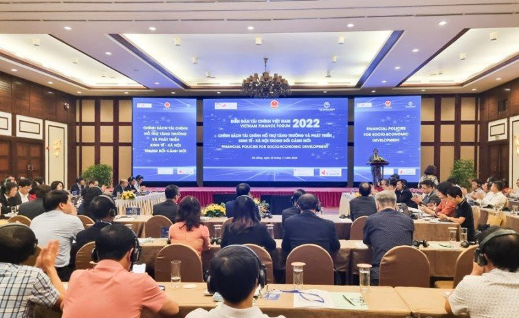 Chính sách tài chính hỗ trợ tăng trưởng kinh tế trong bối cảnh mới