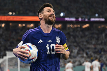 Messi đá trận 1.000: Vũ điệu say mê và bất tận