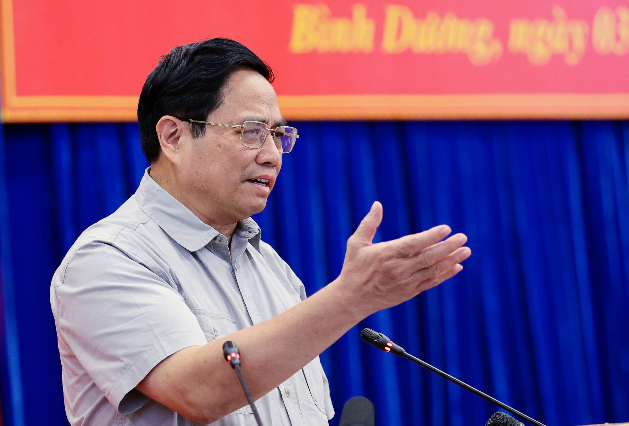 Thủ tướng yêu cầu Bình Dương ưu tiên gỡ khó cho doanh nghiệp, mở chiến dịch giải ngân đầu tư công - Ảnh 10.