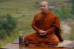 'Chúng ta đau khổ vì mất đi khả năng chấp nhận'