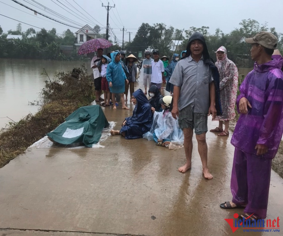 Bí thư Đảng ủy xã bị lũ cuốn tử vong trên đường đi họp