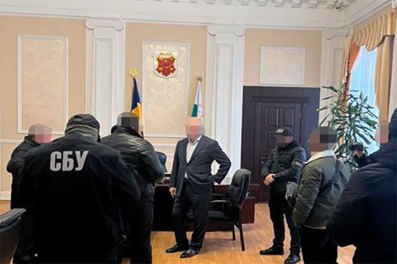 Ukraine bắt giữ thị trưởng để lộ dữ liệu triển khai quân đội