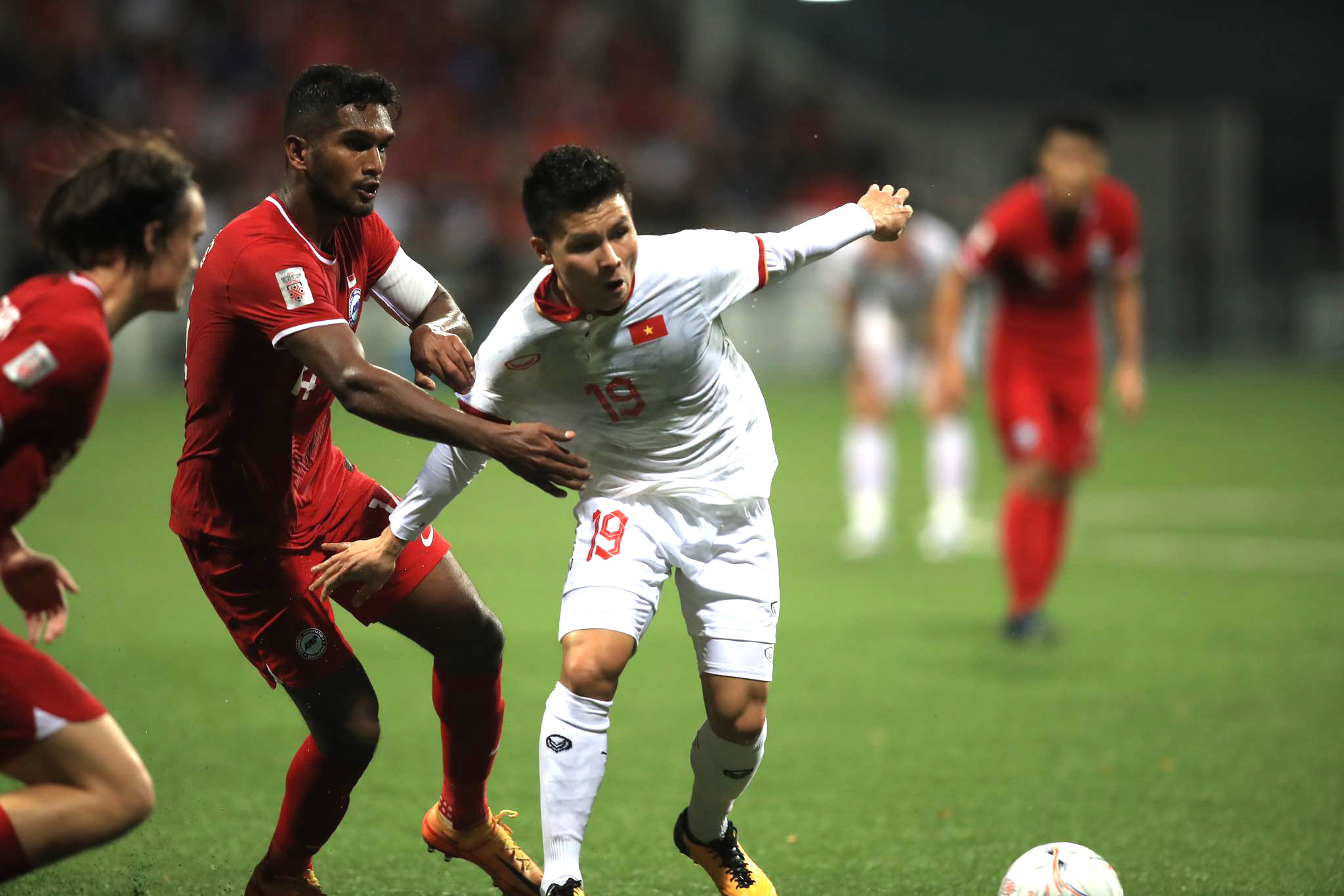 Kết quả bóng đá AFF Cup 2022: Tuyển Việt Nam bất lực trước Singapore