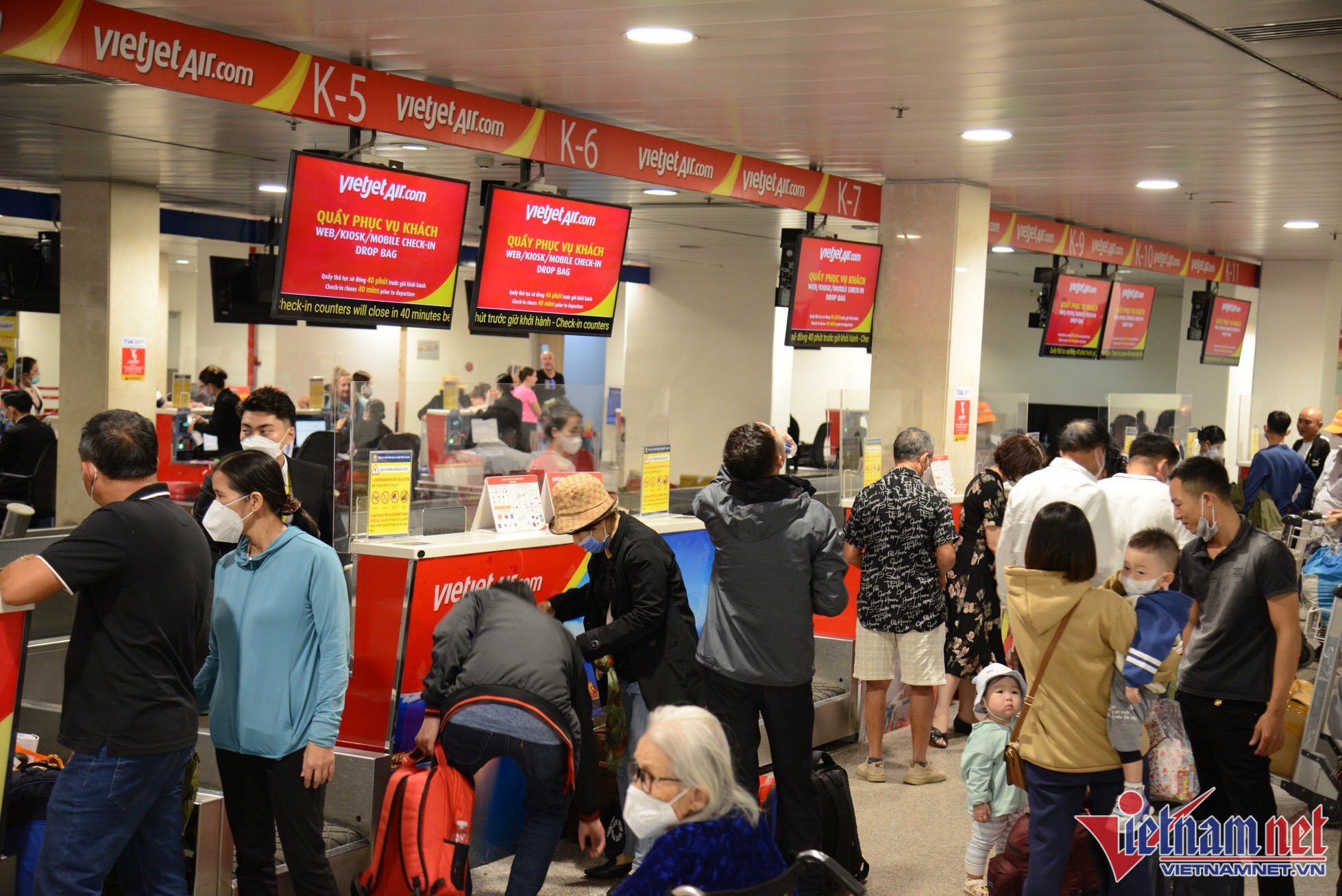 sân bay Tân Sơn Nhất dự kiến đón hơn 112.000 lượt hành khách dịp Tết Dương lịch