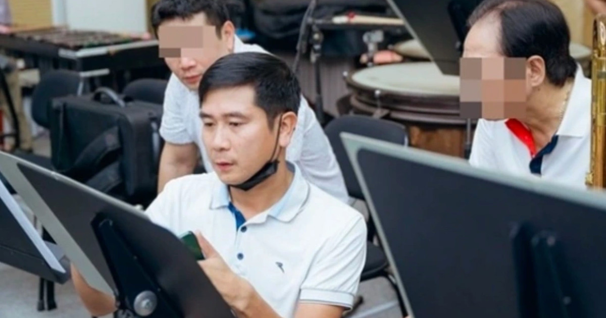 Hồ Hoài Anh xin nghỉ không lương tại Học Viện Âm nhạc sau ồn ào Tây Ban Nha