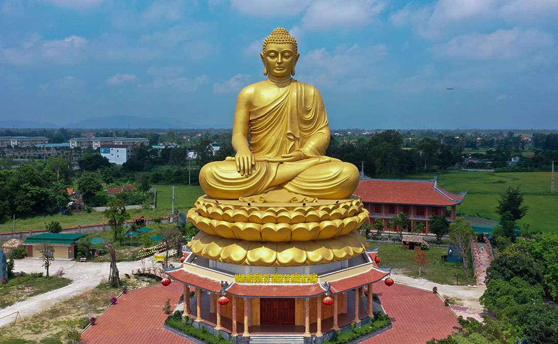 Chiêm ngưỡng tượng Phật lớn nhất Bắc Trung Bộ