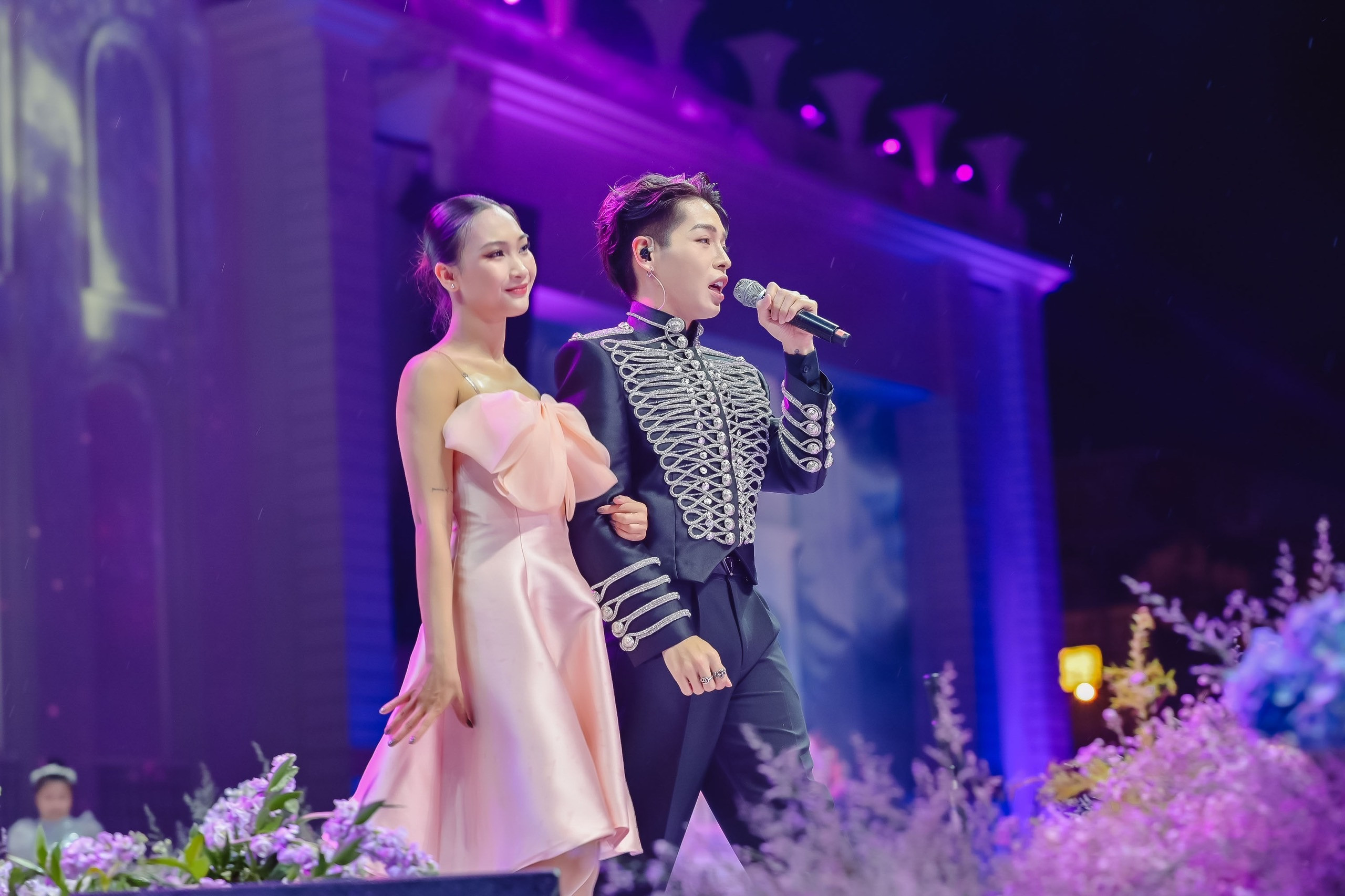 Dàn sao Việt hội tụ trong đám cưới hoành tráng nhất miền Tây