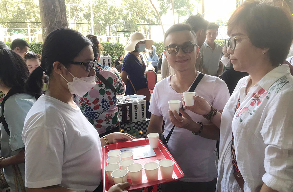 Ngày hội thuần chay ở TP.HCM thu hút người trẻ