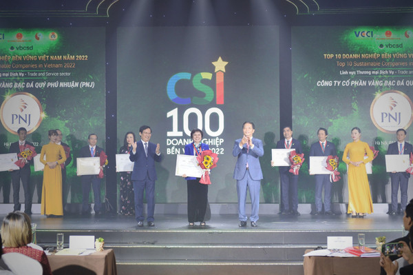 PNJ dẫn đầu top doanh nghiệp phát triển bền vững 2022