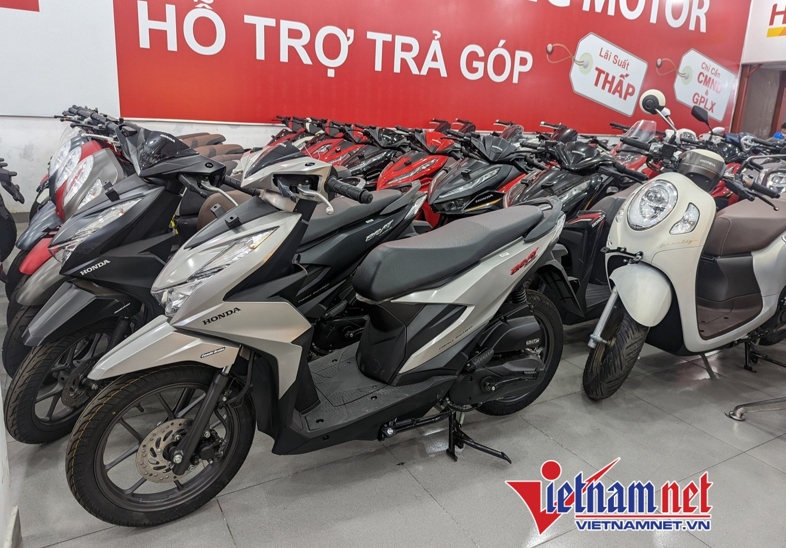 Ế ẩm, xe máy Honda Wave 110i nhập Thái rớt giá gần 20 triệu đồng