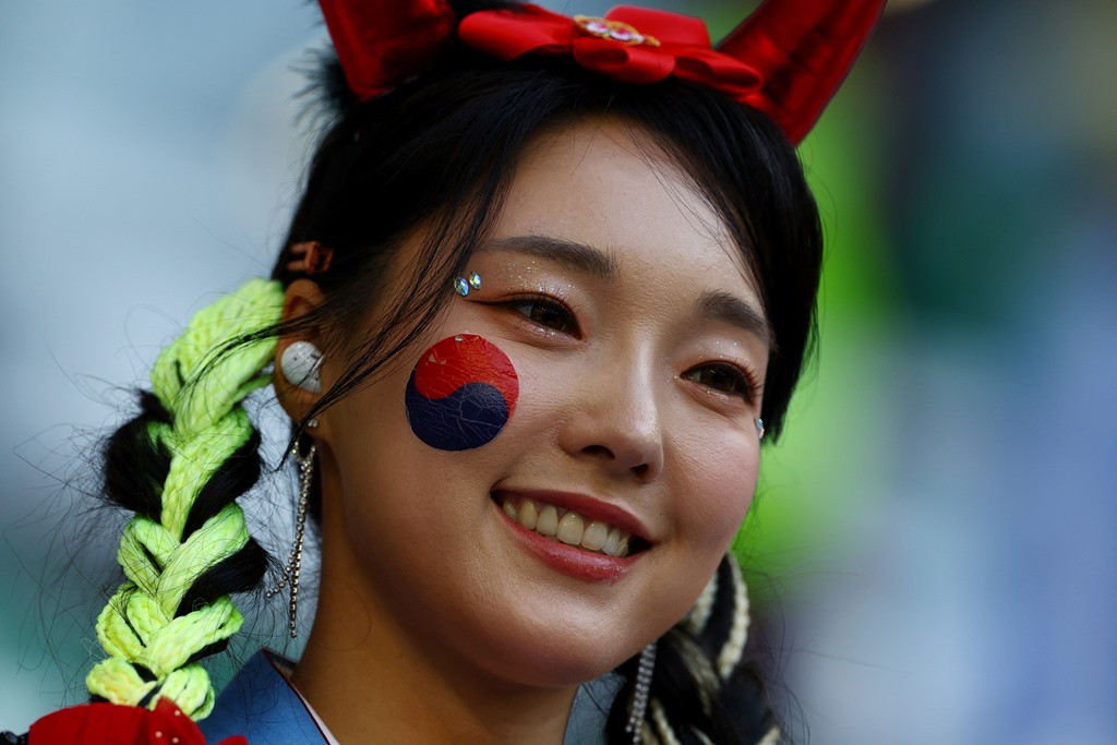 Nụ cười của nữ CĐV Hàn Quốc