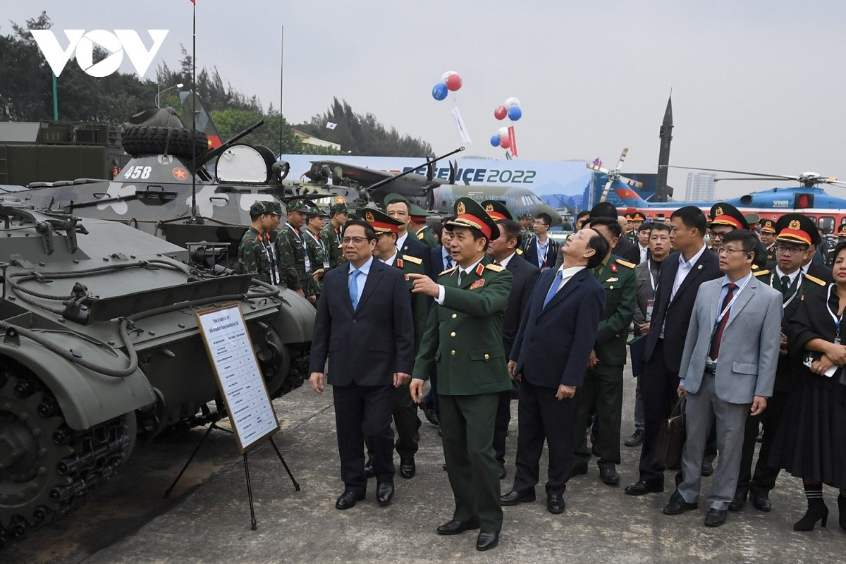 pm attends inauguration of vietnam international defence expo 2022 picture 1