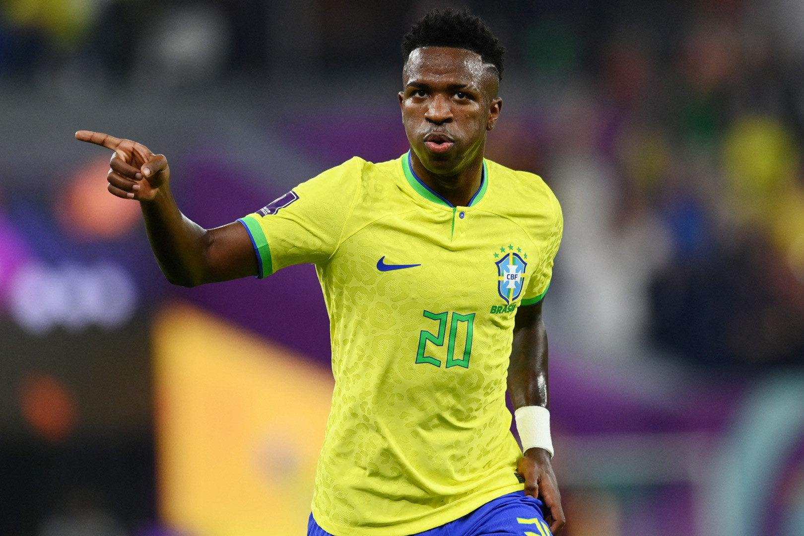 Vinicius tri ân 'người cha' đặc biệt trước trận Brazil vs Croatia