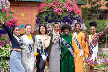 Dàn thí sinh Hoa hậu Du lịch Thế giới thăm lễ hội hoa lớn nhất Hà Nội