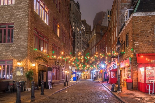 Stone Street, con phố lát đá cổ kính hơn 360 năm tuổi ở New York