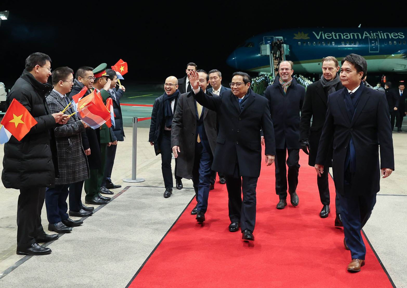 Thủ tướng đến Luxembourg, bắt đầu thăm chính thức 3 nước châu Âu