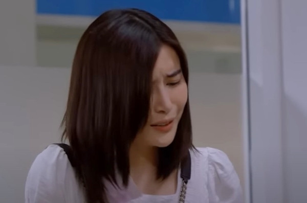 'Bão ngầm' tập 56, Hạ Lam đóng kịch trước mặt 'đàn em' của ông trùm