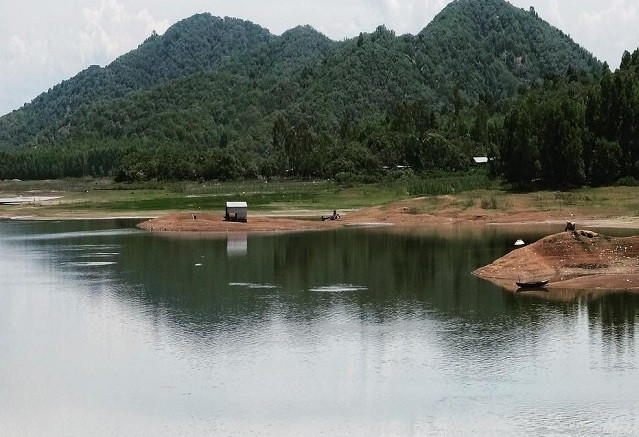 Chìm xuống trên hồ nước ở Đồng Nai, 3 người tử vong