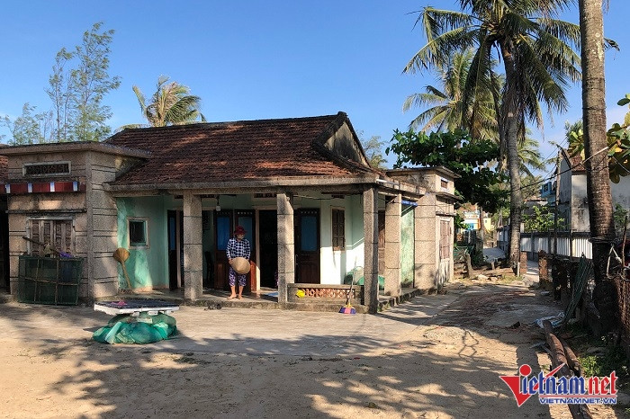 Land price doubled, Quang Nam people sold their coastal houses and moved to the village