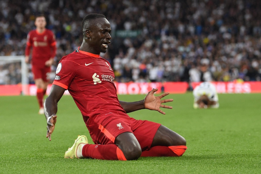 Sadio Mane chạy sang Bayern Munich, fan Liverpool nổi giận