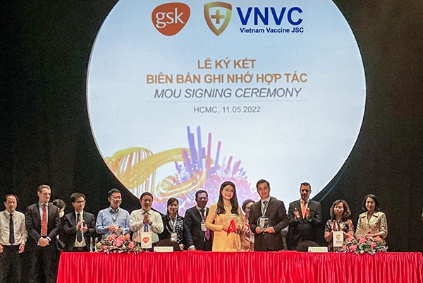GSK và VNVC ký hợp tác, nhiều cơ hội đưa vắc xin mới về Việt Nam
