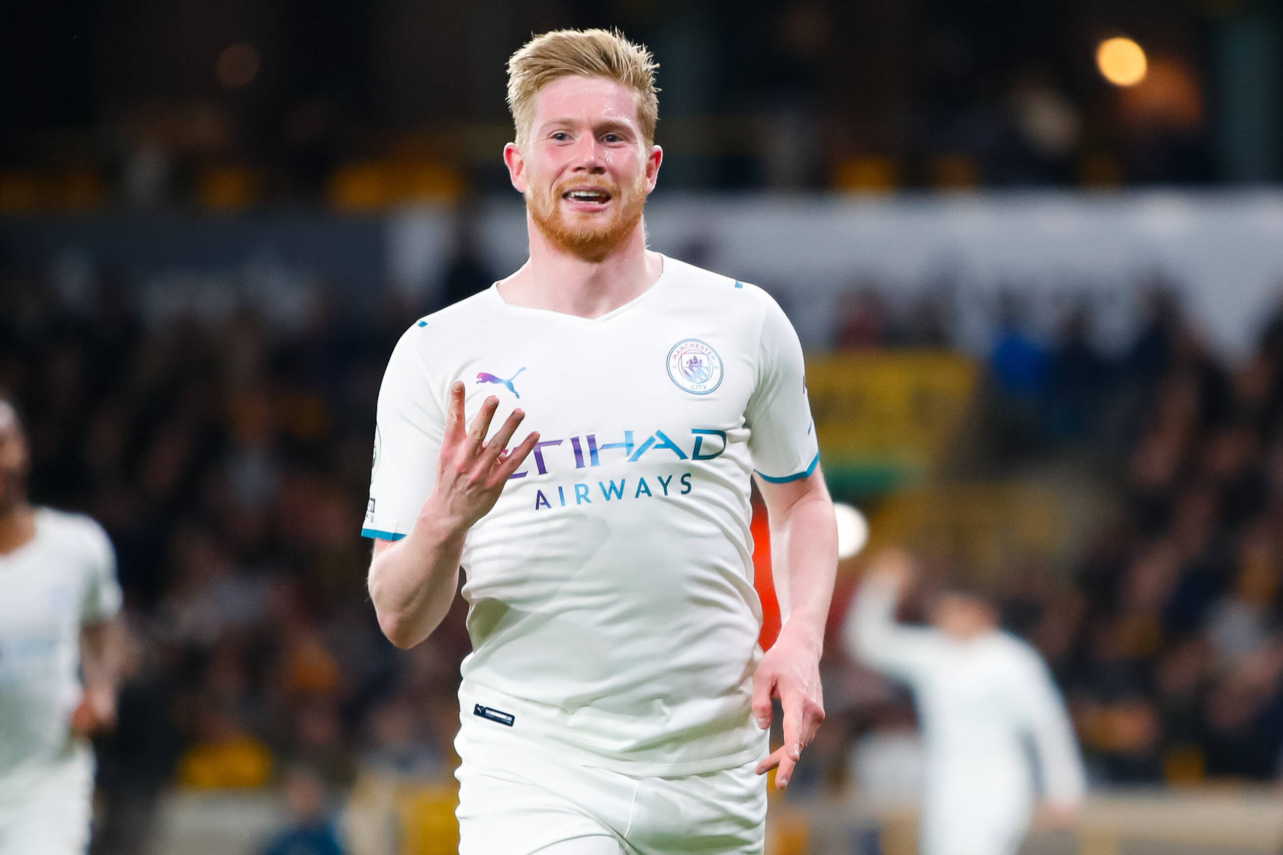 de bruyne ghi 4 ban man city thang tien den ngoi vuong 5d42b28d343e477784df2edfd8f3227f