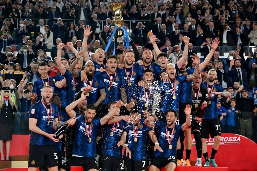 Inter vô địch Coppa Italia sau màn rượt đuổi kịch tính với Juventus