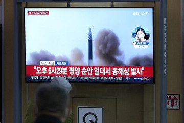 Nhật, Hàn tuyên bố Triều Tiên phóng ba tên lửa đạn đạo